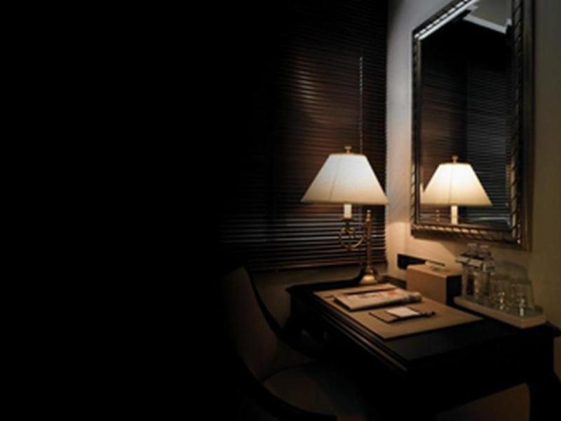 Gulliver'S Tavern Hotel Bangkok Extérieur photo