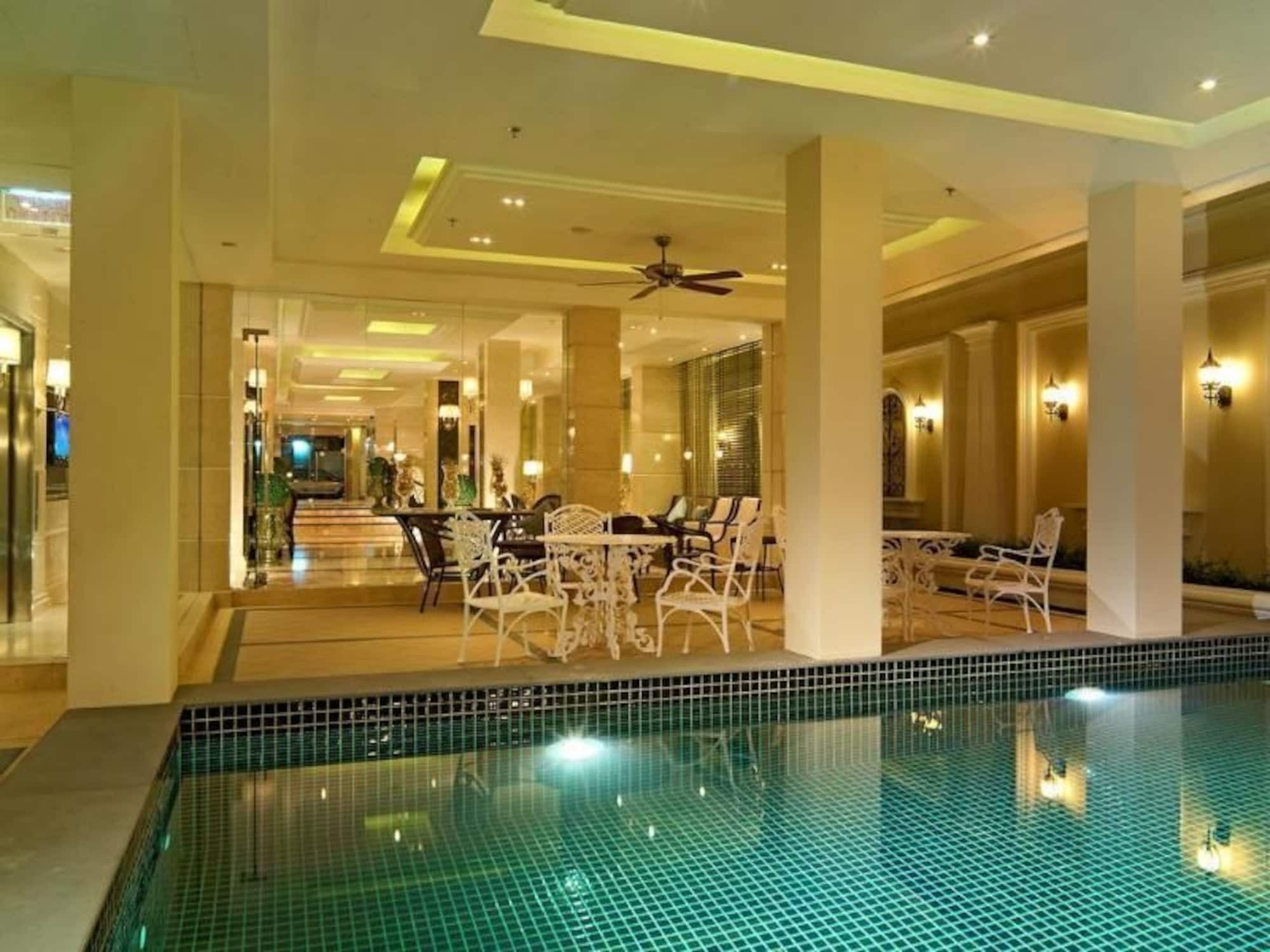 Gulliver'S Tavern Hotel Bangkok Extérieur photo